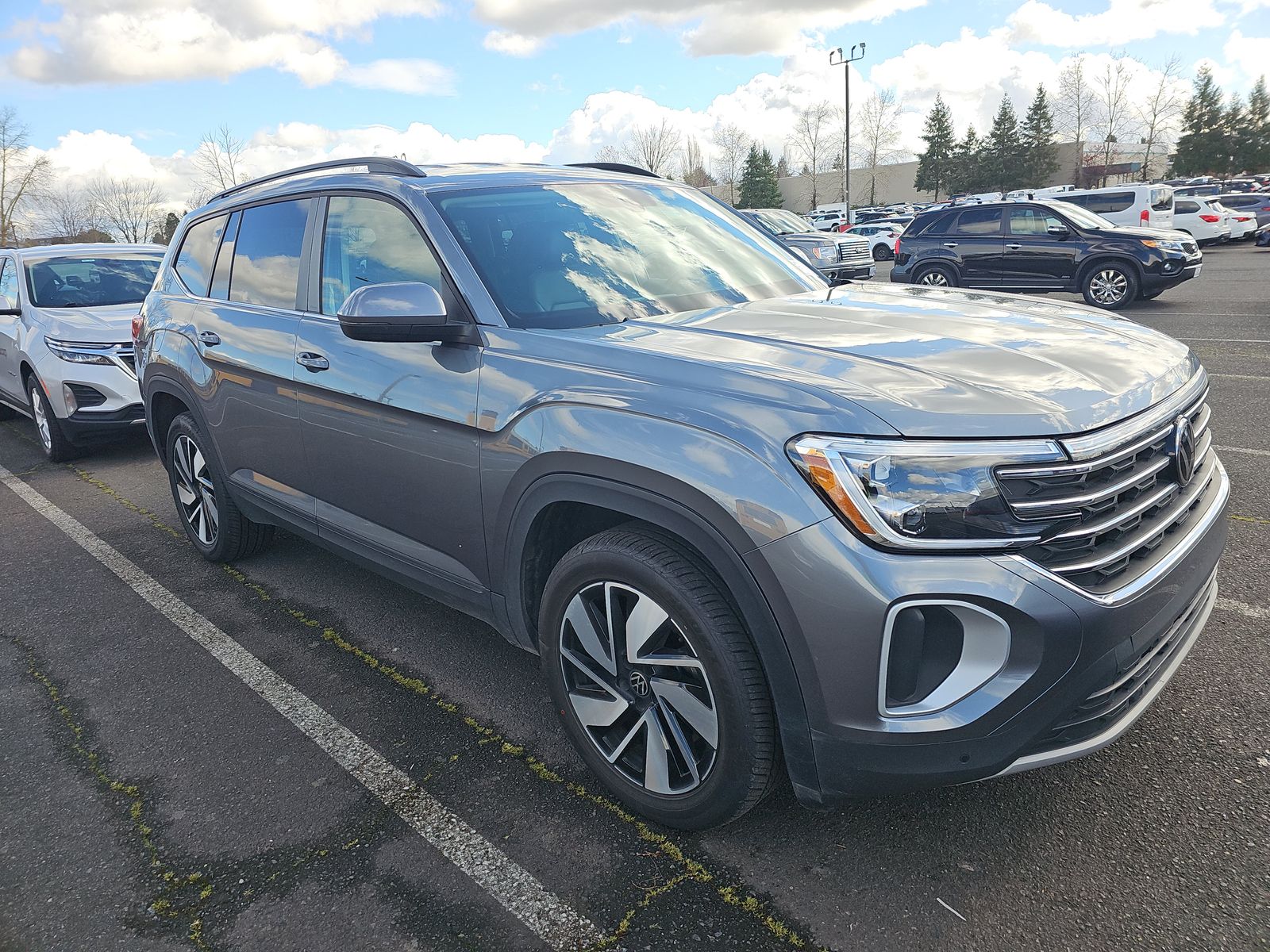 2025 Volkswagen Atlas 2.0T SE FWD