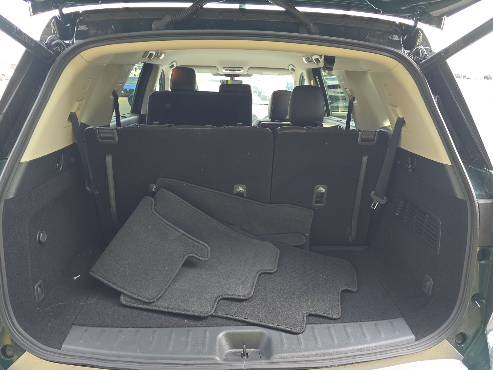 2025 Nissan Pathfinder SL AWD