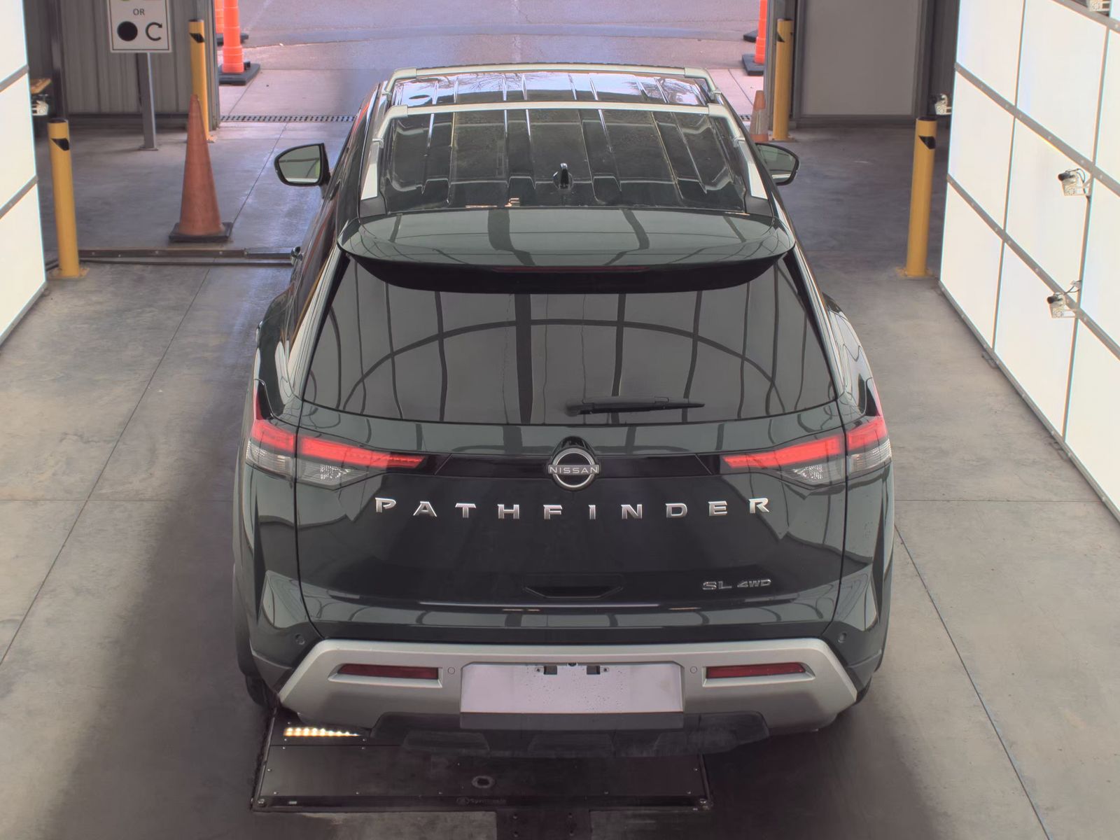 2025 Nissan Pathfinder SL AWD