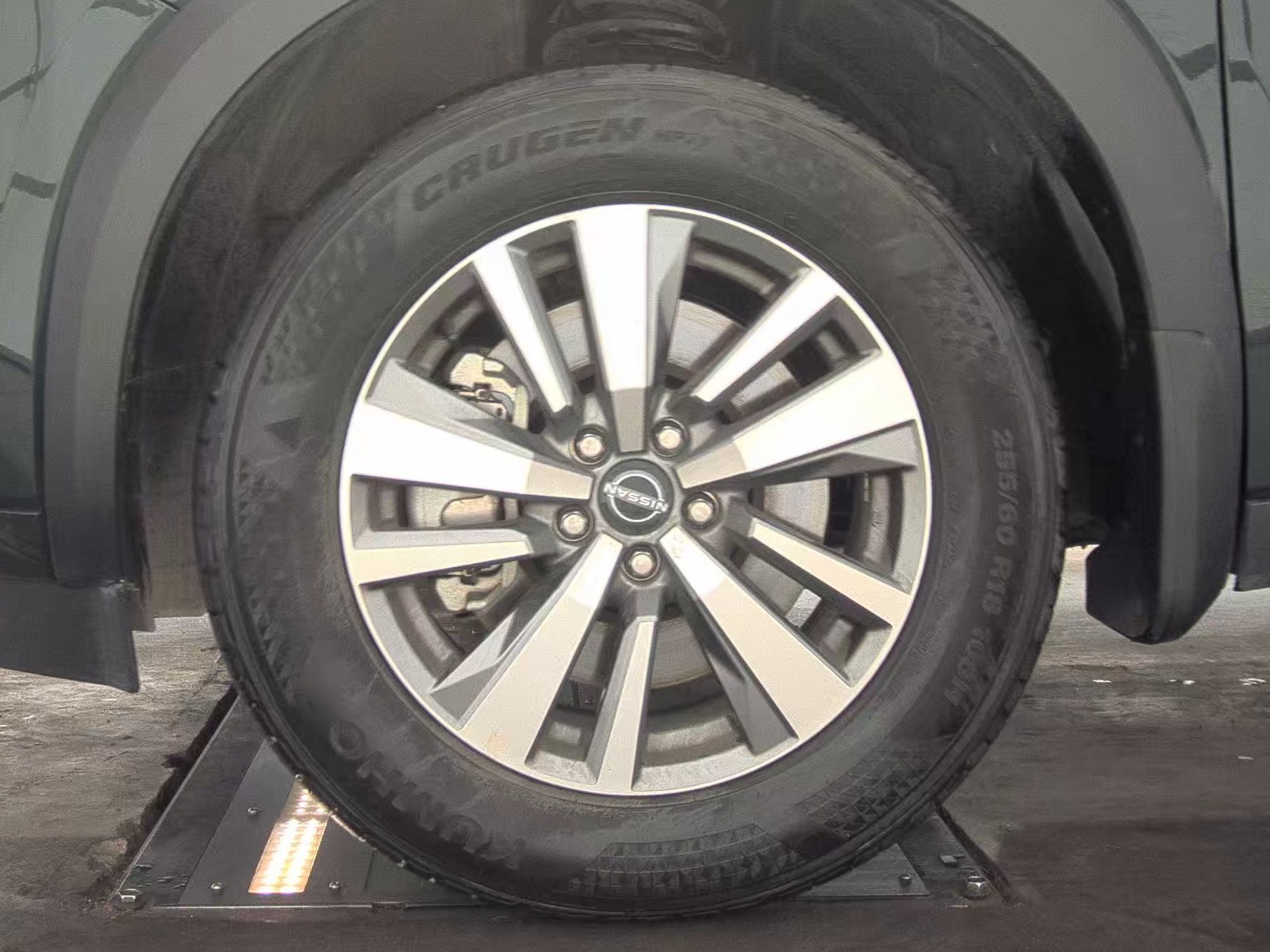 2025 Nissan Pathfinder SL AWD