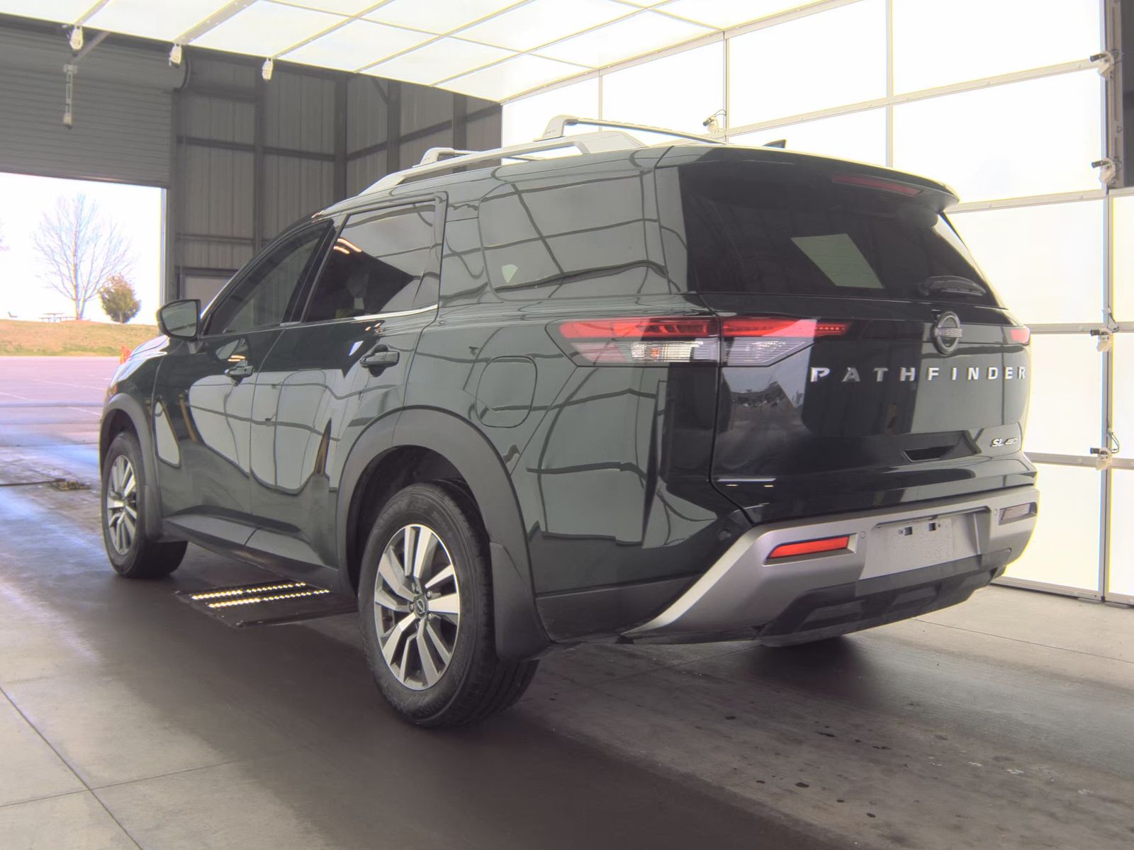 2025 Nissan Pathfinder SL AWD