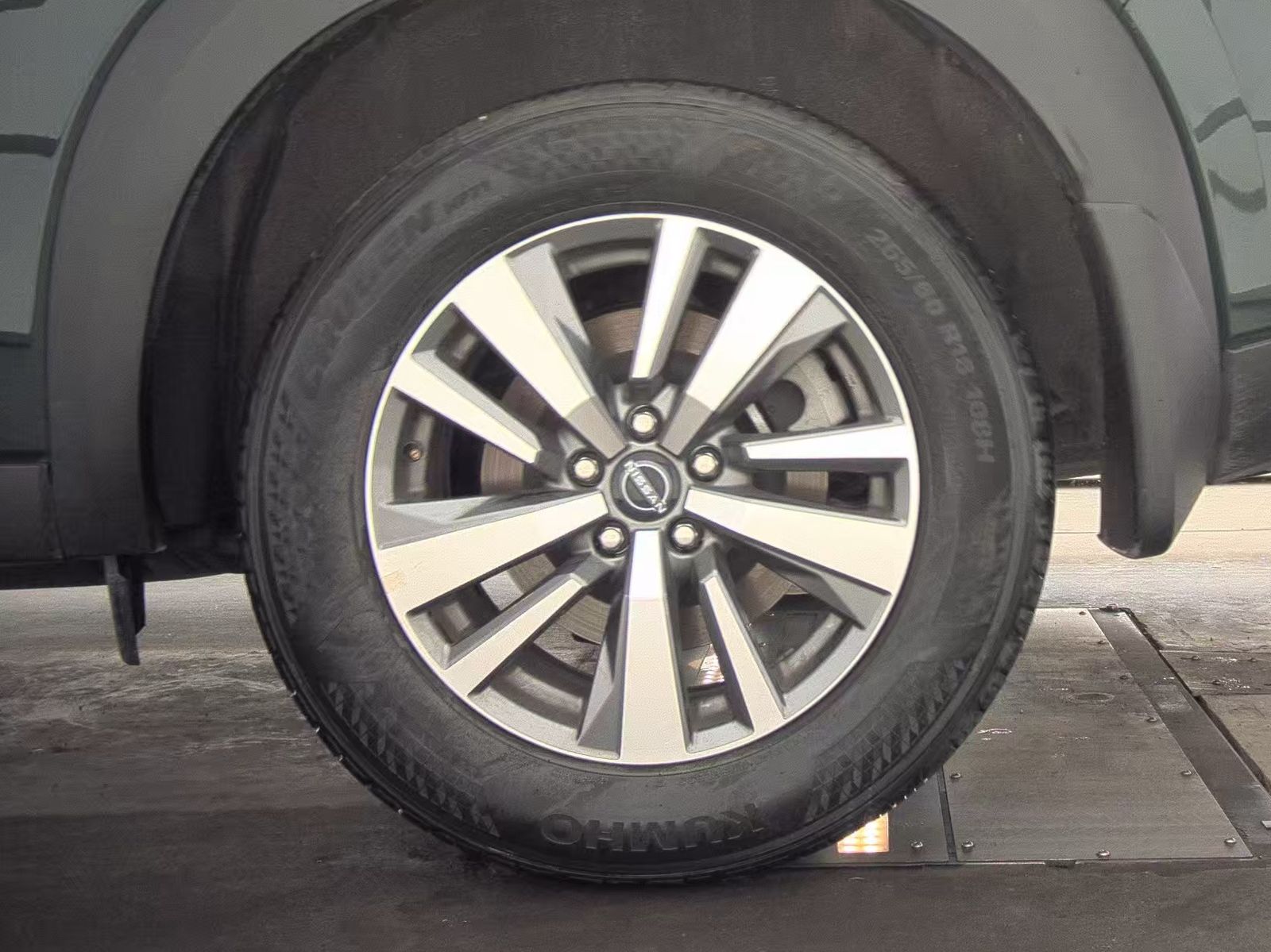 2025 Nissan Pathfinder SL AWD