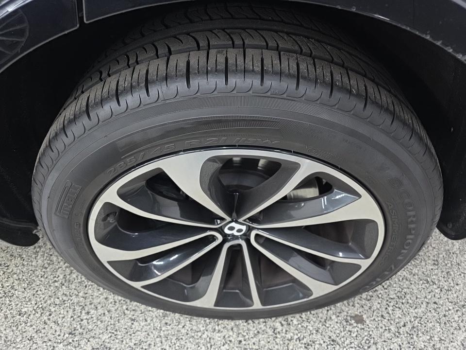 2018 Bentley Bentayga W12 Signature AWD