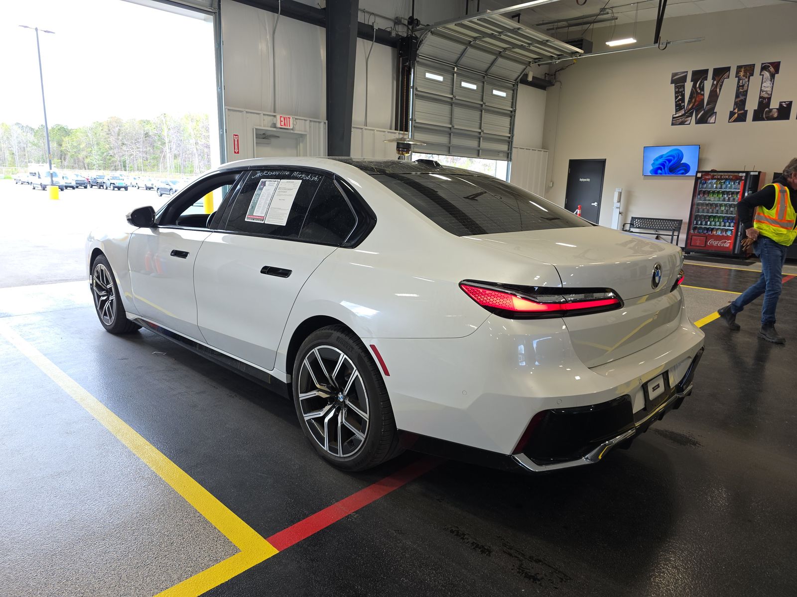 2024 BMW 7 Series 740i RWD