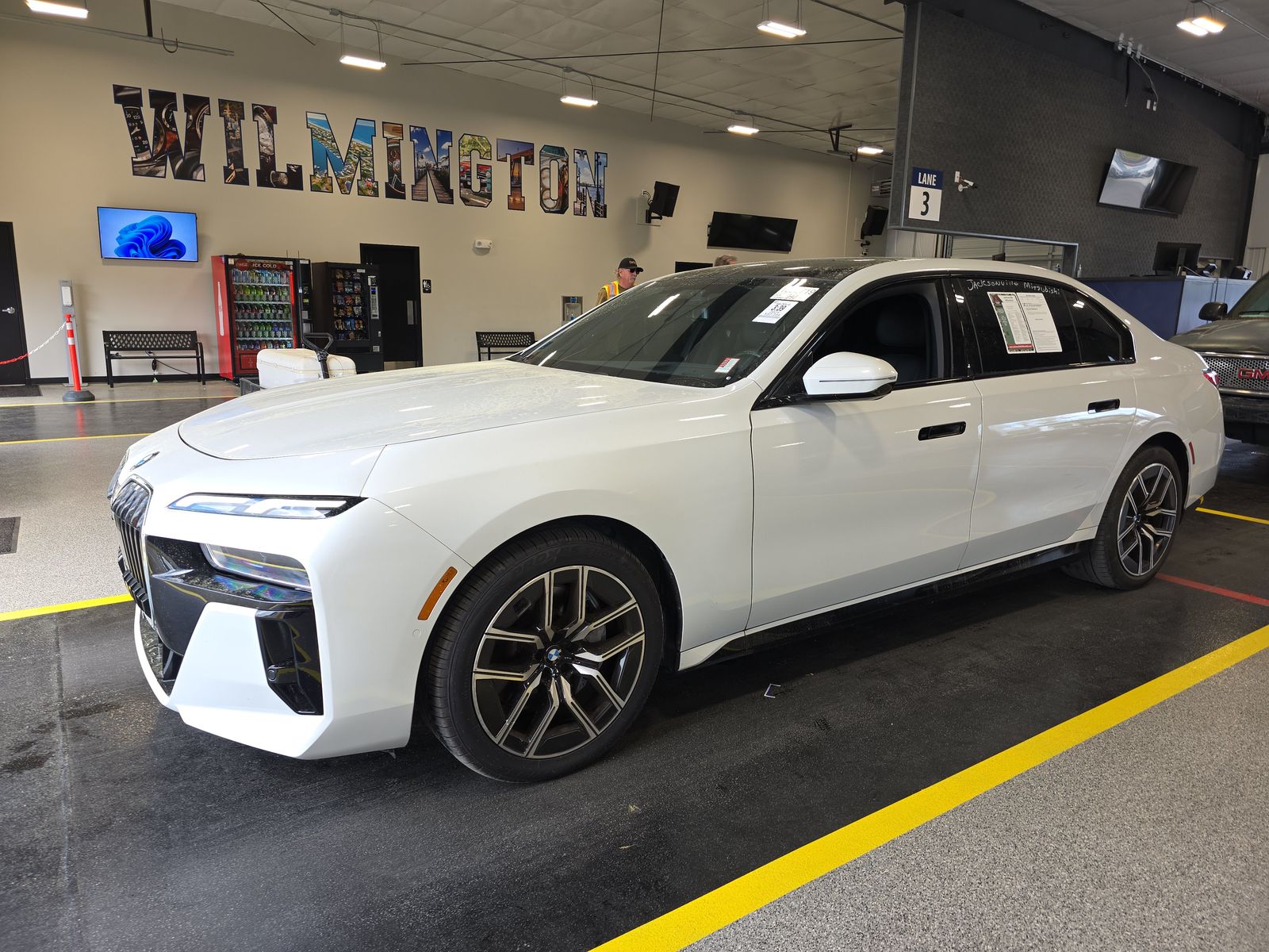 2024 BMW 7 Series 740i RWD