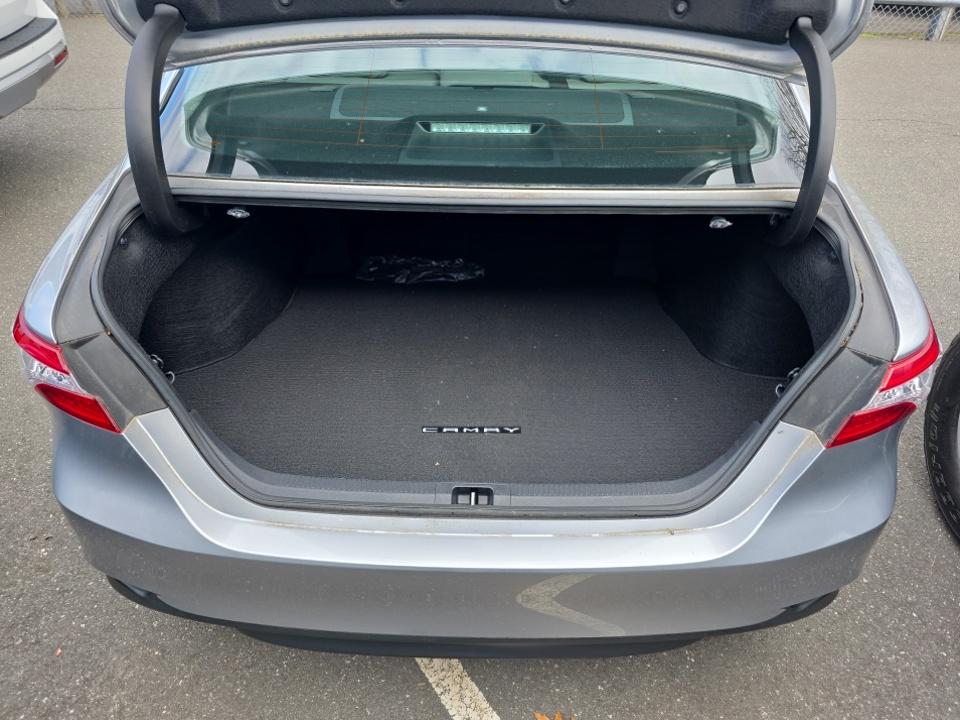 2019 Toyota Camry XLE FWD