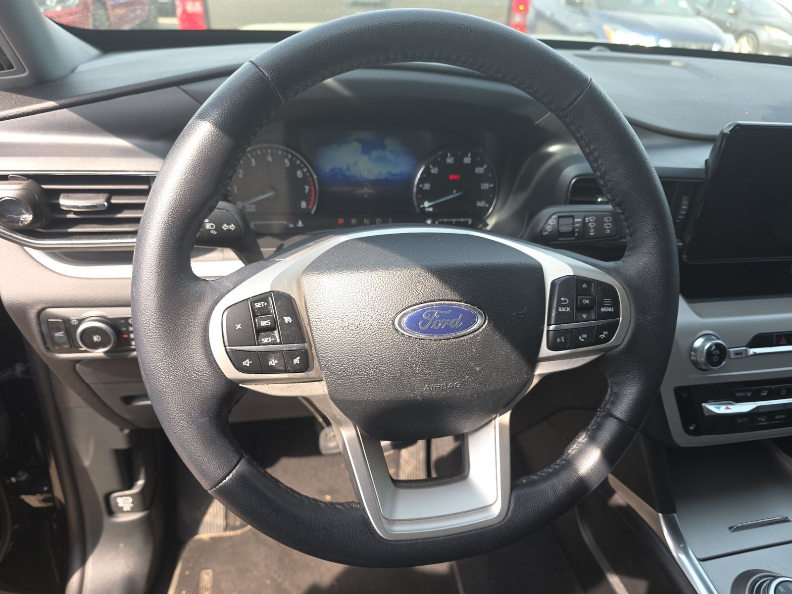 2024 Ford Explorer XLT AWD