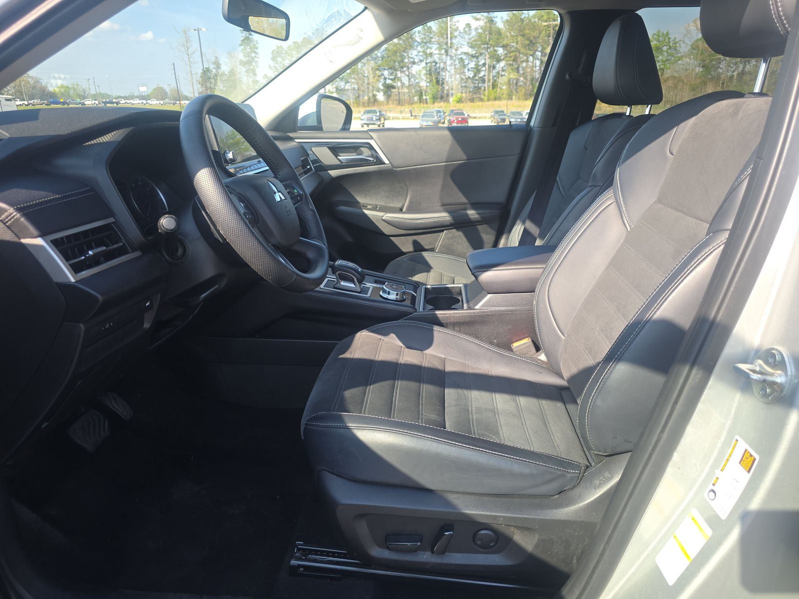 2024 Mitsubishi Outlander SE FWD