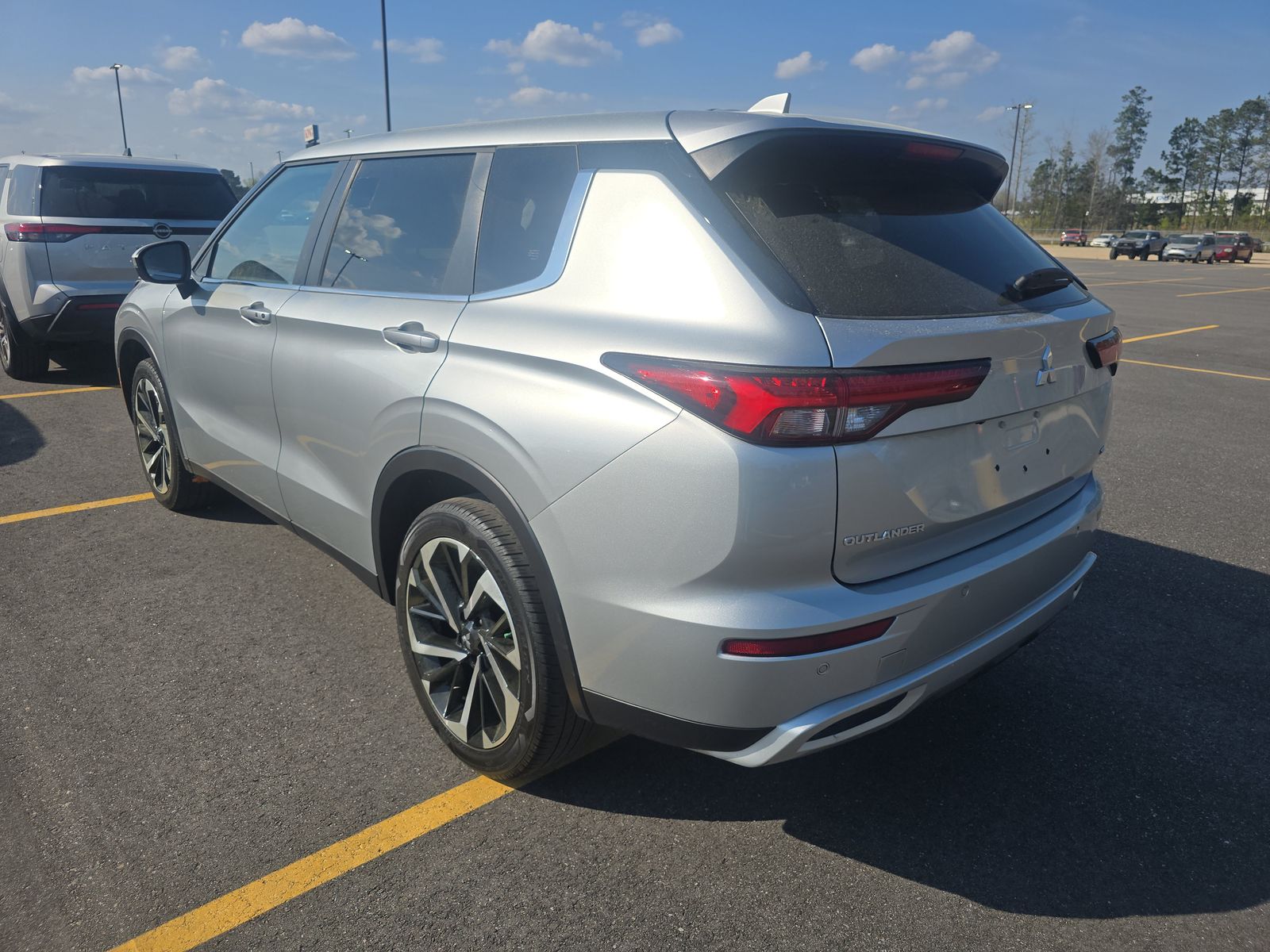 2024 Mitsubishi Outlander SE FWD