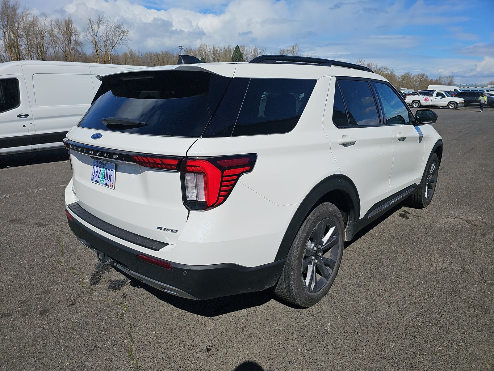 2025 Ford Explorer Active AWD