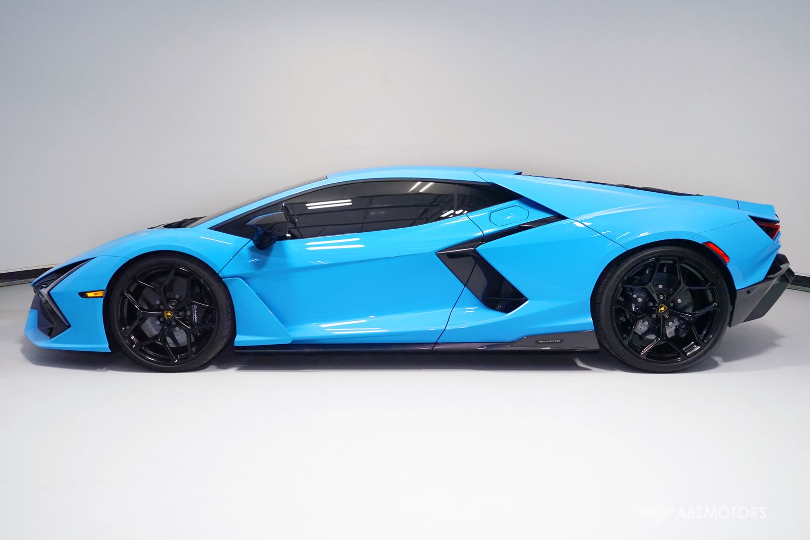 2025 Lamborghini Revuelto Base AWD