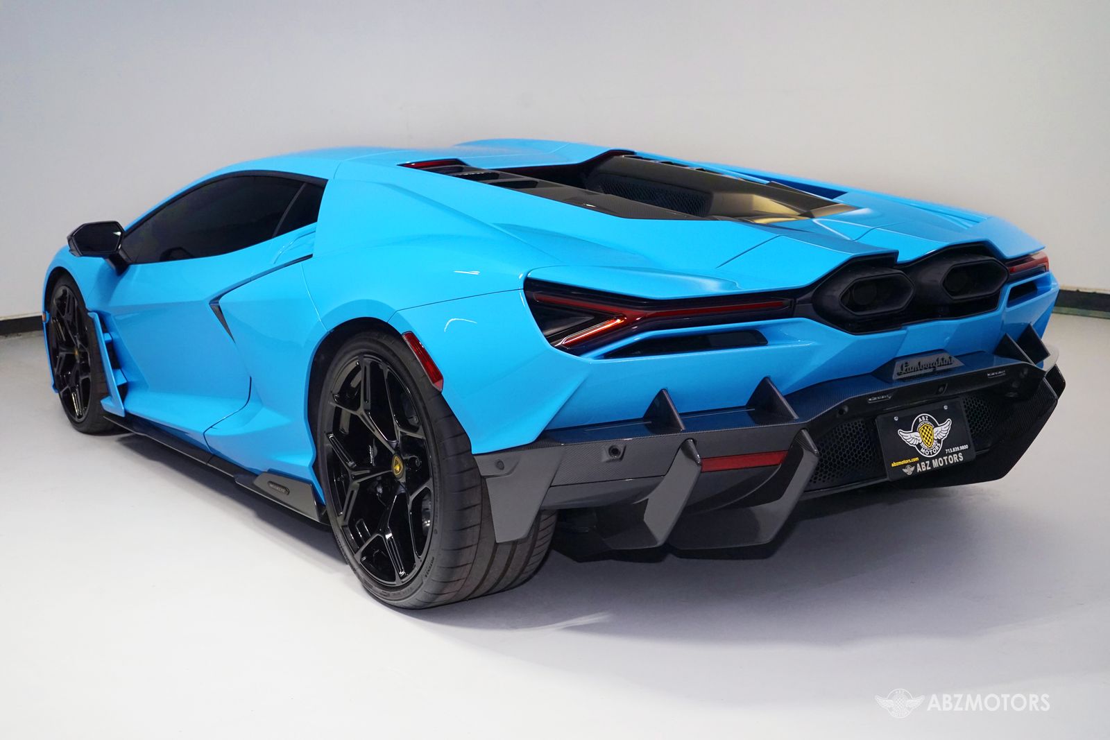 2025 Lamborghini Revuelto Base AWD