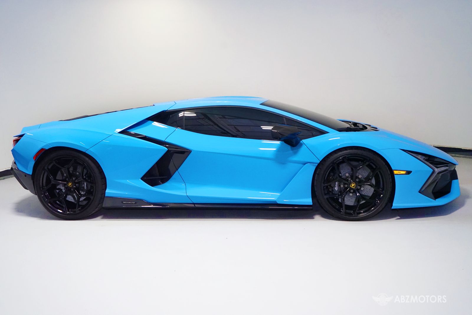2025 Lamborghini Revuelto Base AWD
