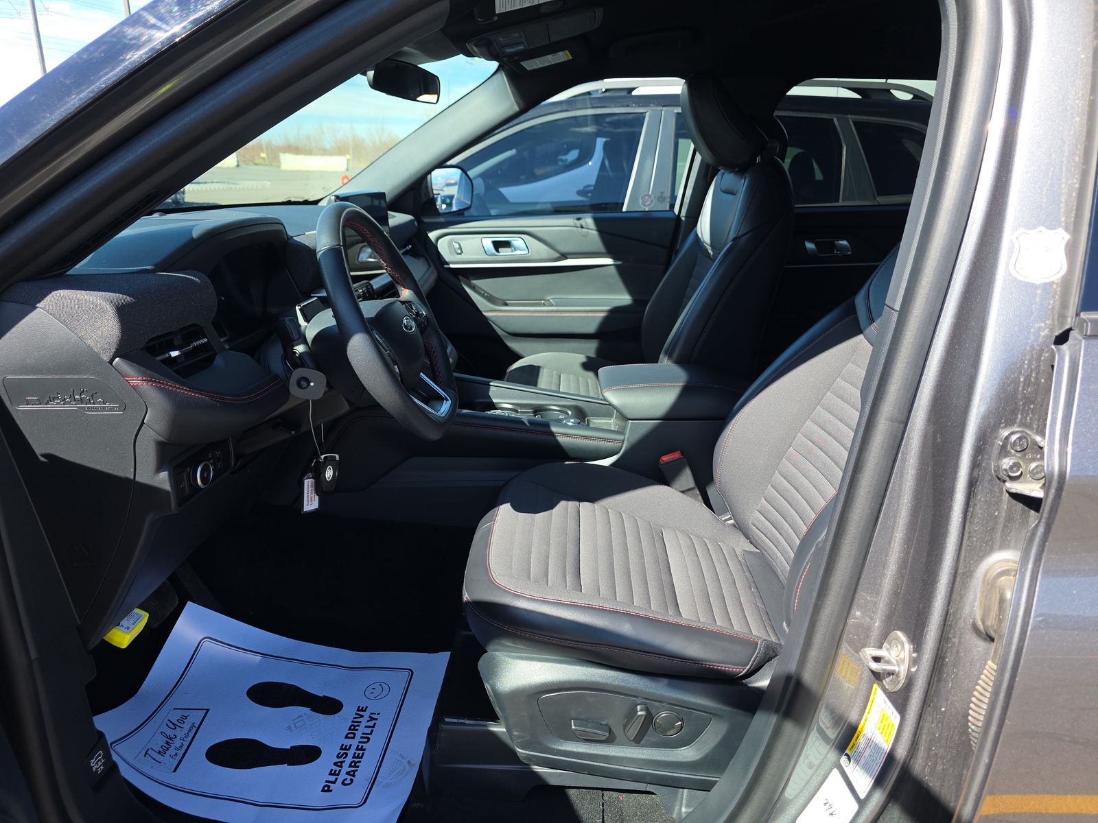 2025 Ford Explorer ST-Line AWD