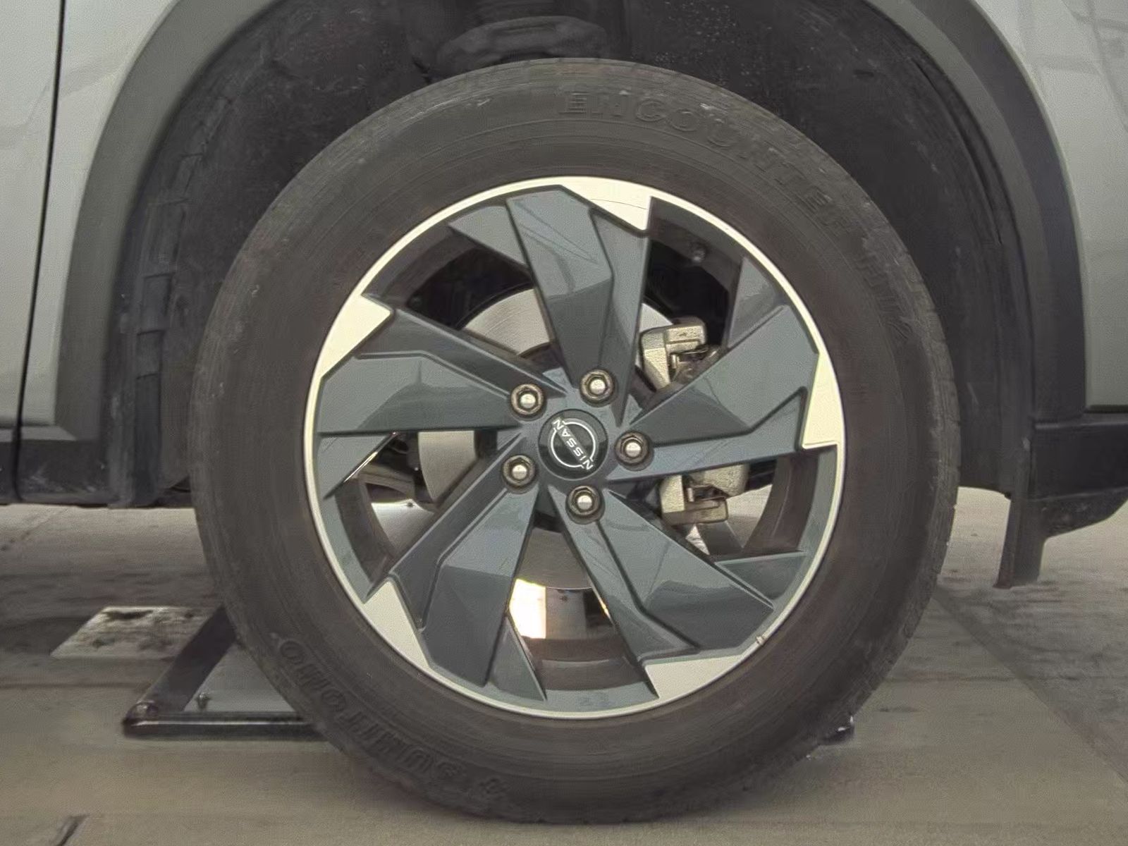 2024 Nissan Rogue SV FWD