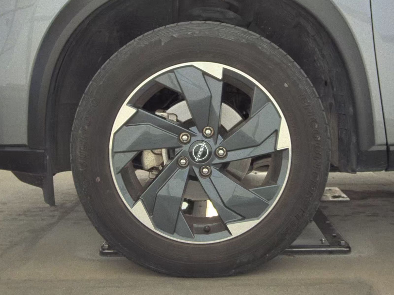 2024 Nissan Rogue SV FWD