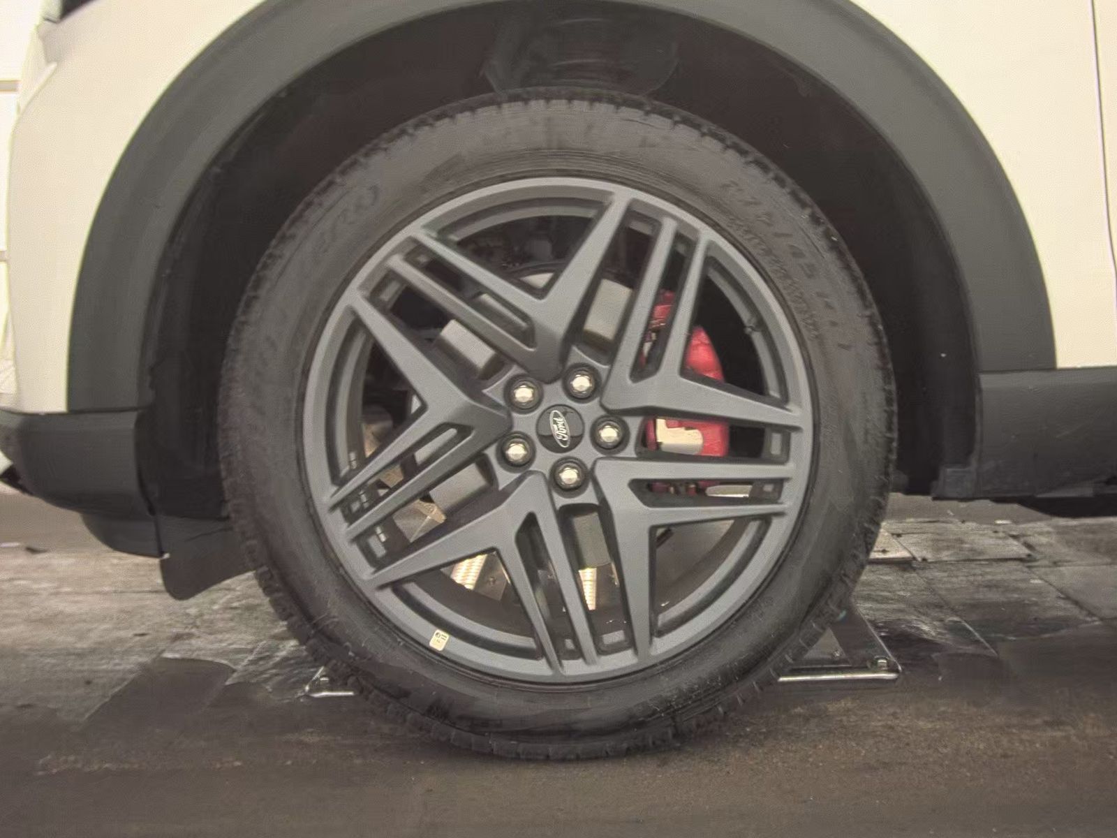 2025 Ford Explorer ST-Line AWD