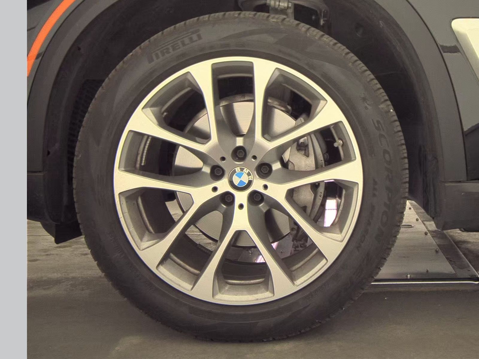 2026 BMW X5 sDrive40i RWD