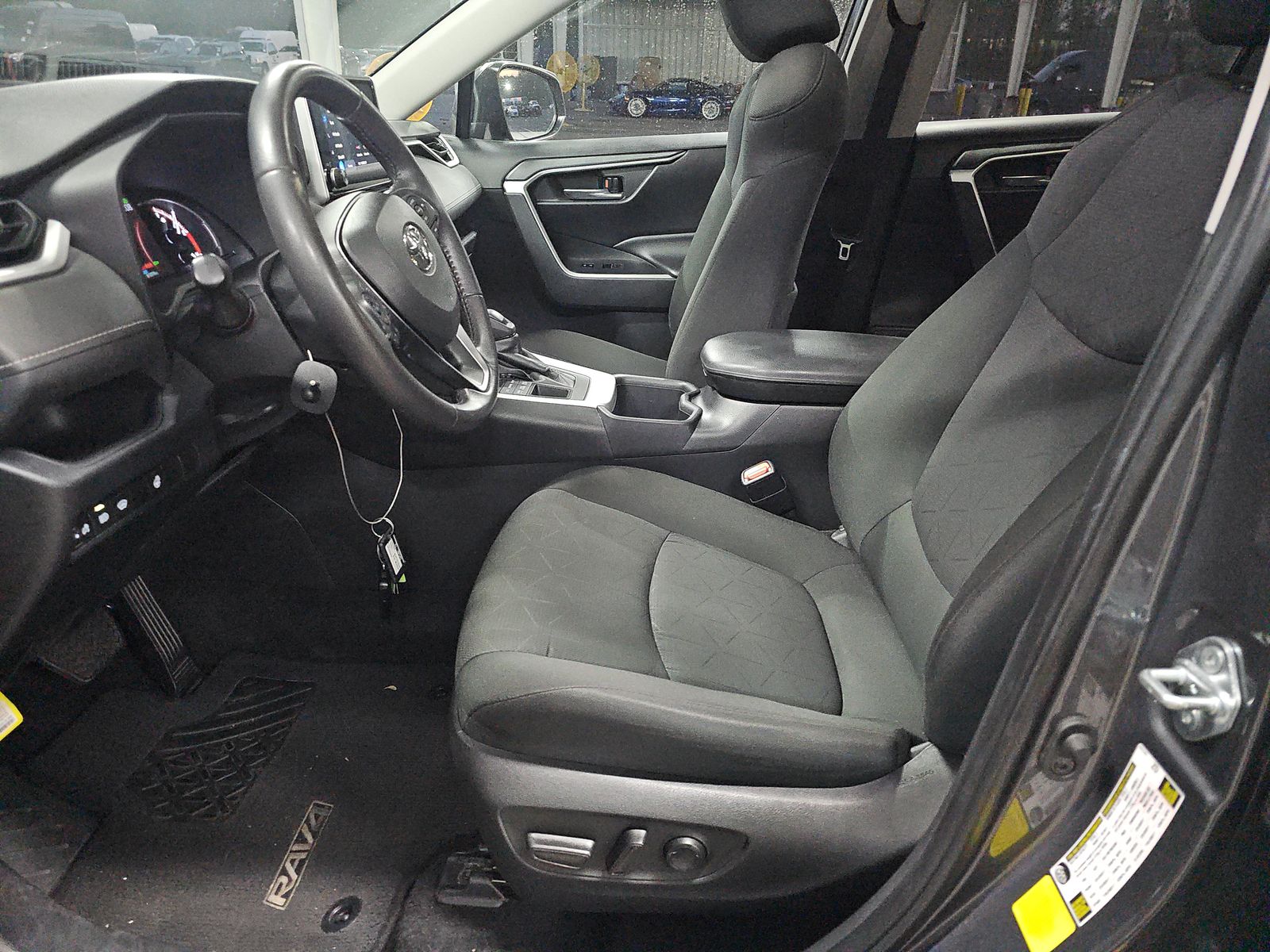 2024 Toyota RAV4 XLE AWD