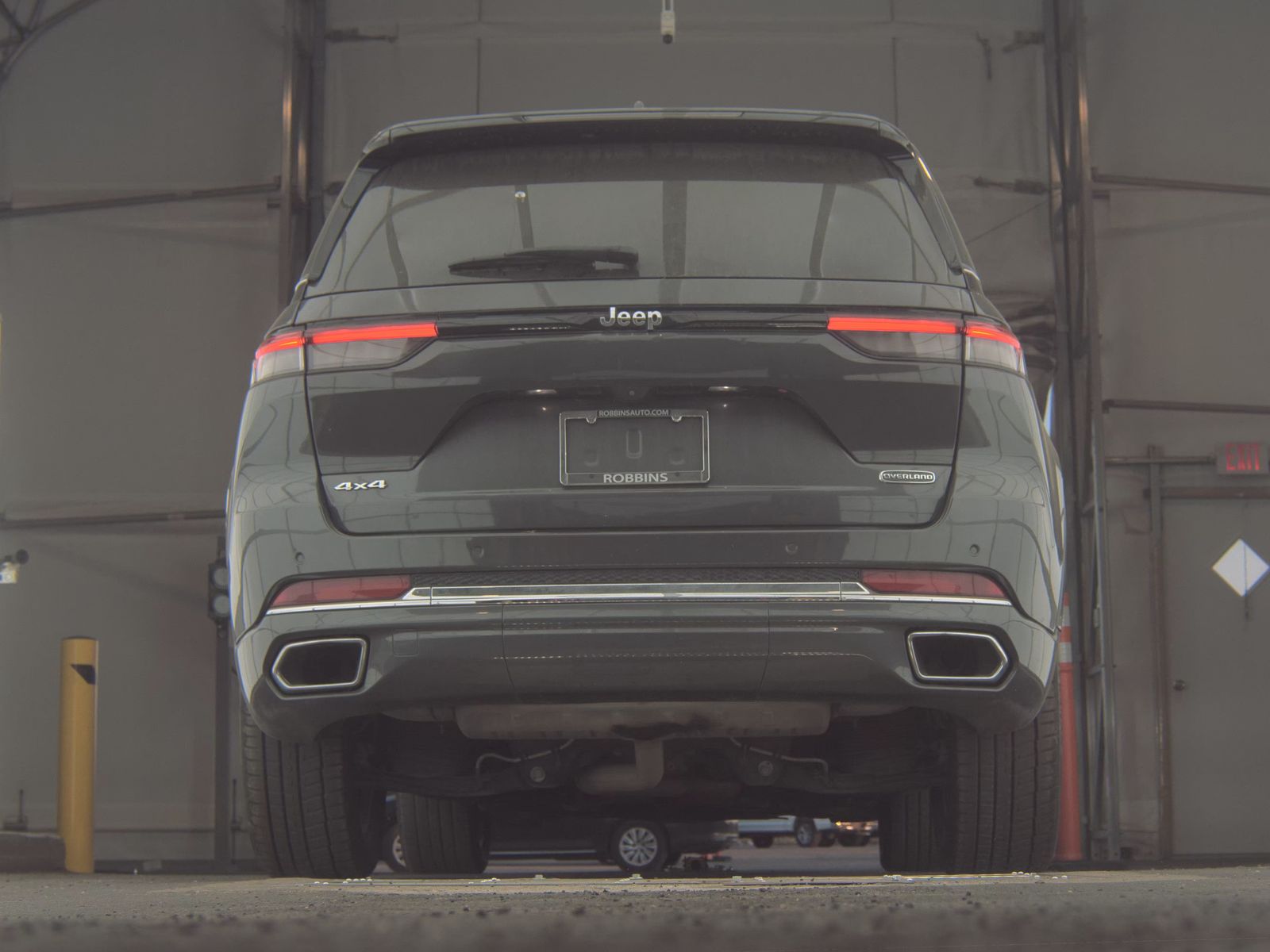 JEEP OVERLAND - 8