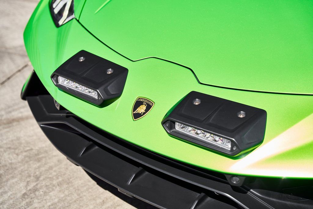 2024 Lamborghini Huracan Sterrato AWD