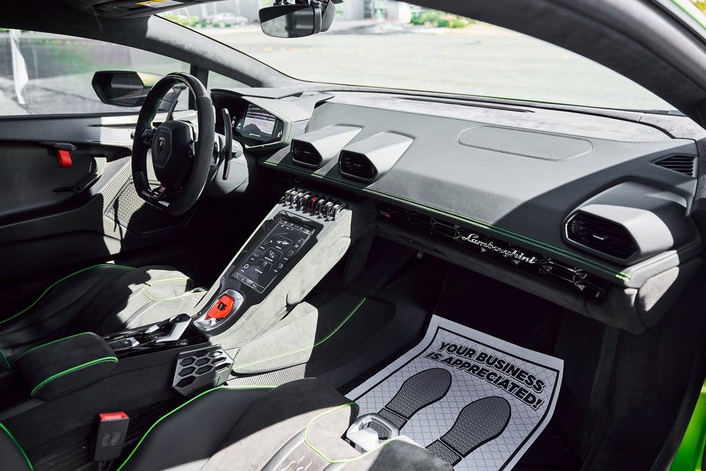 2024 Lamborghini Huracan Sterrato AWD