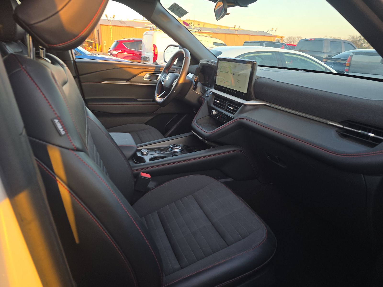 2025 Ford Explorer ST-Line AWD