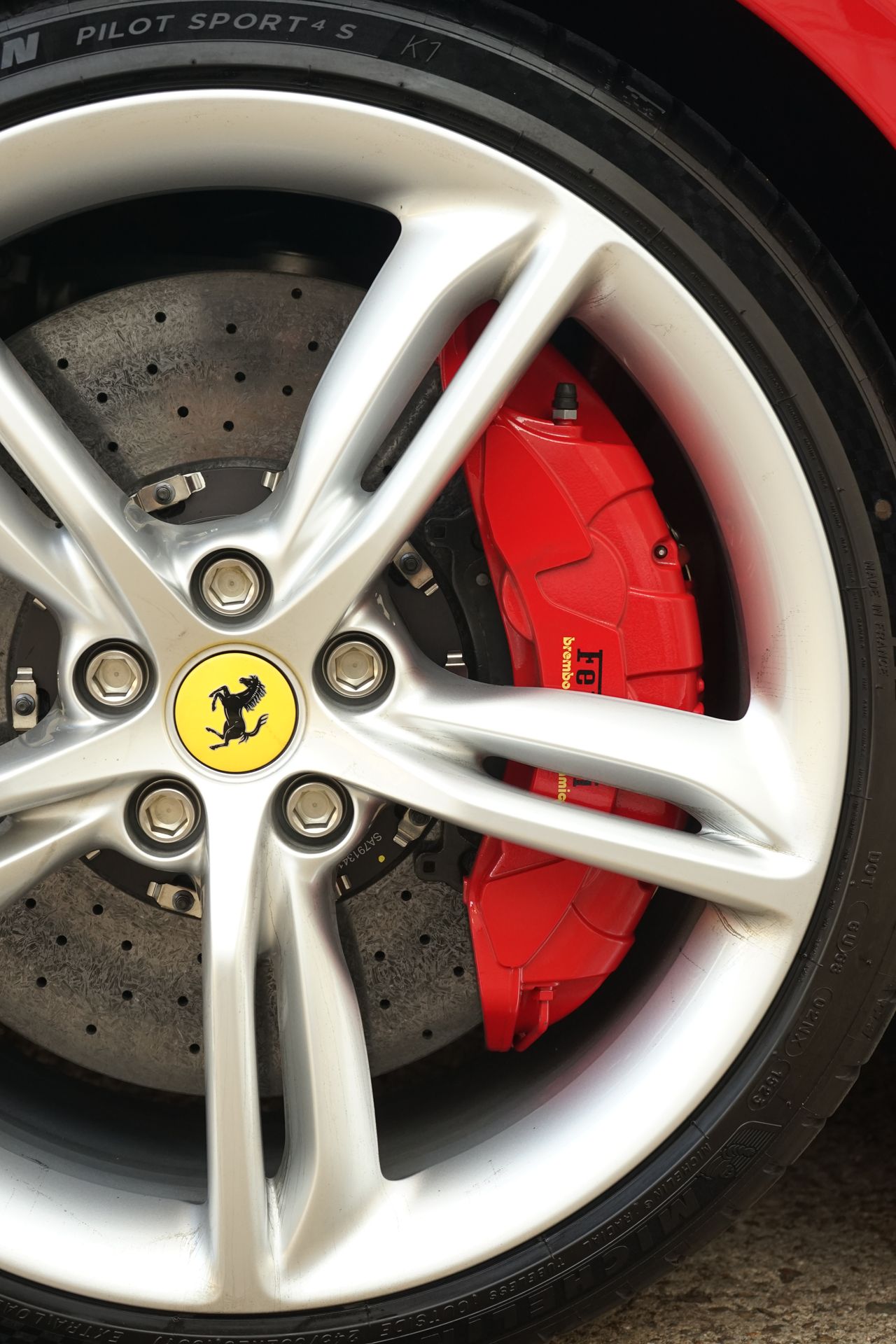 2023 Ferrari 296 GTB Base RWD