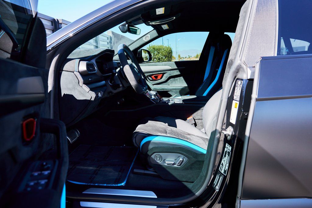 2024 Lamborghini Urus Performante AWD