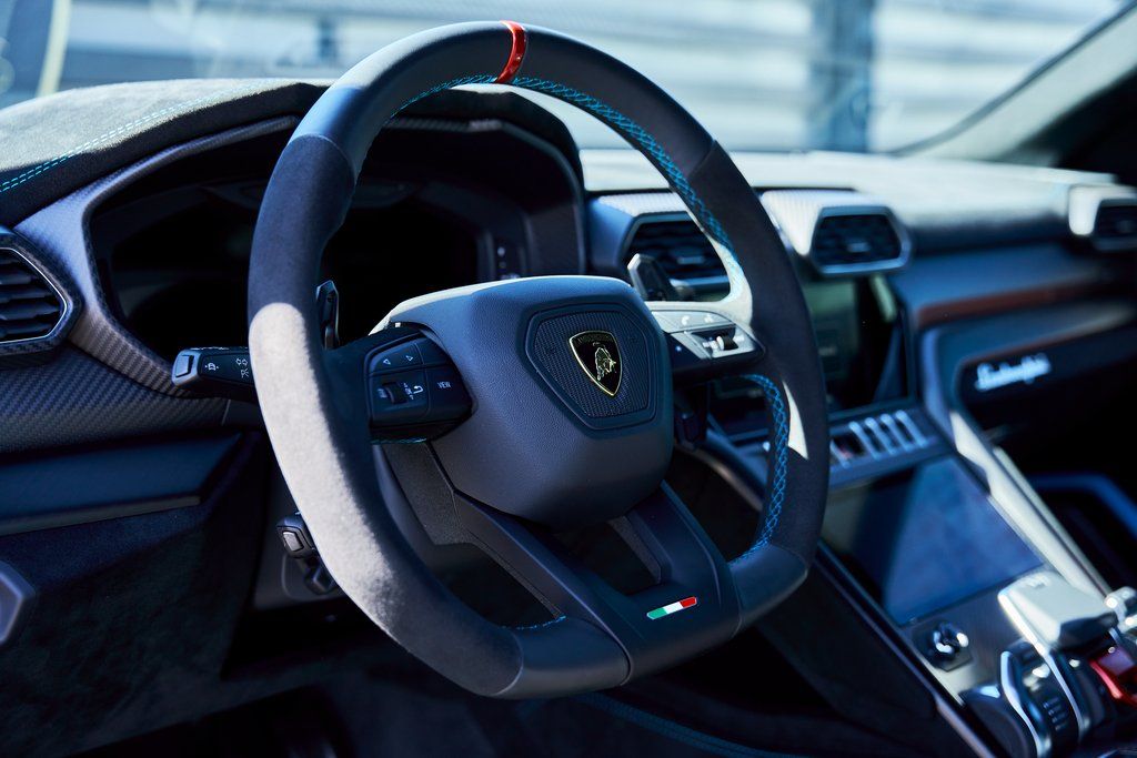 2024 Lamborghini Urus Performante AWD