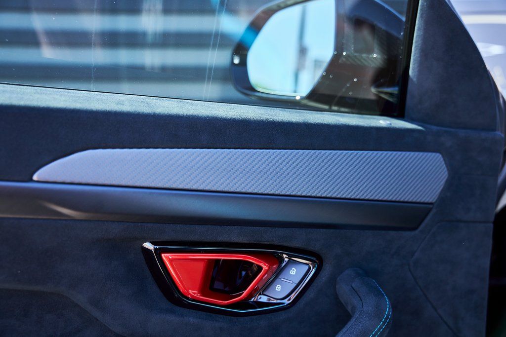 2024 Lamborghini Urus Performante AWD