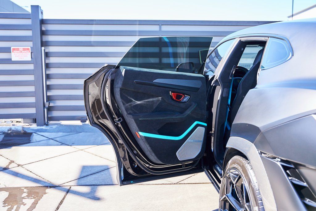 2024 Lamborghini Urus Performante AWD