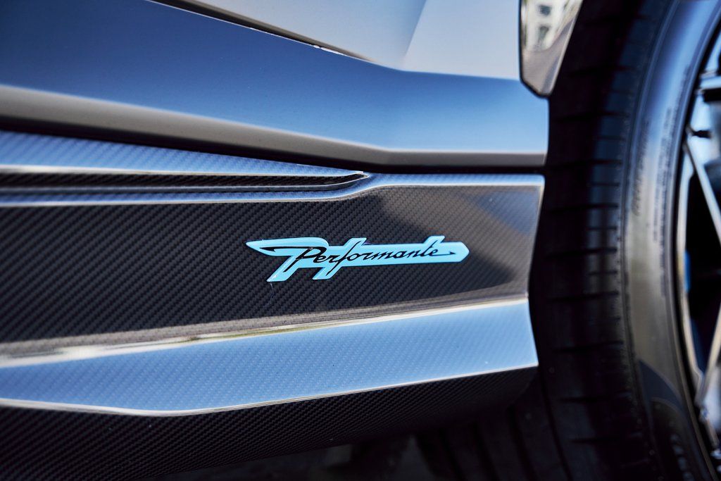 2024 Lamborghini Urus Performante AWD