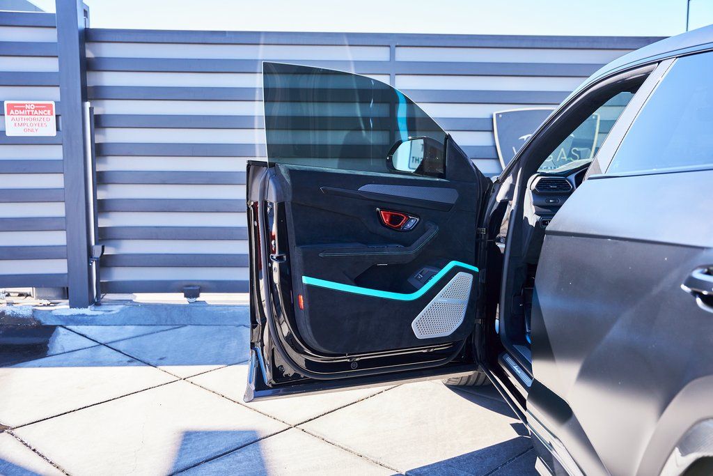 2024 Lamborghini Urus Performante AWD