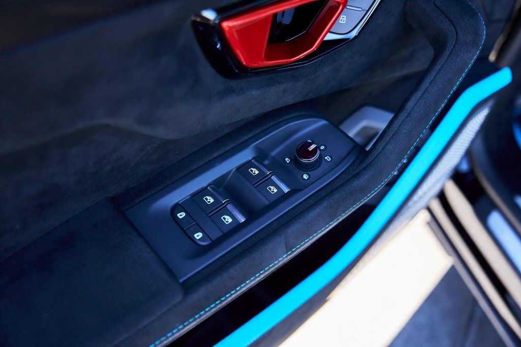 2024 Lamborghini Urus Performante AWD