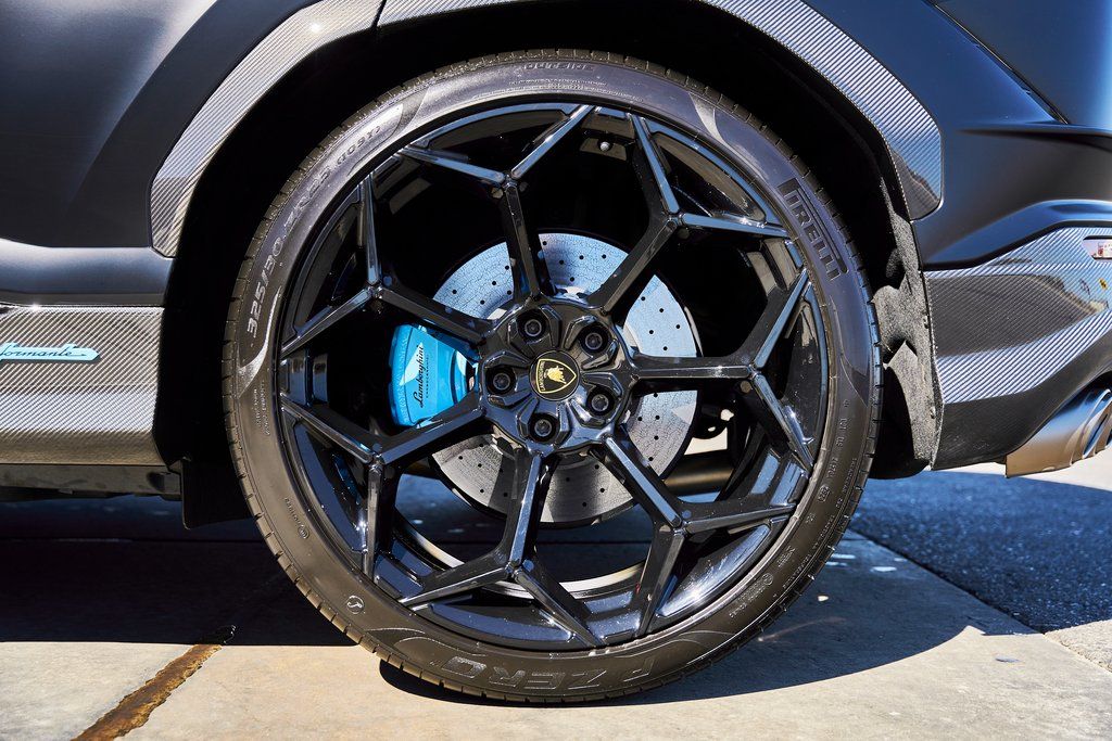 2024 Lamborghini Urus Performante AWD