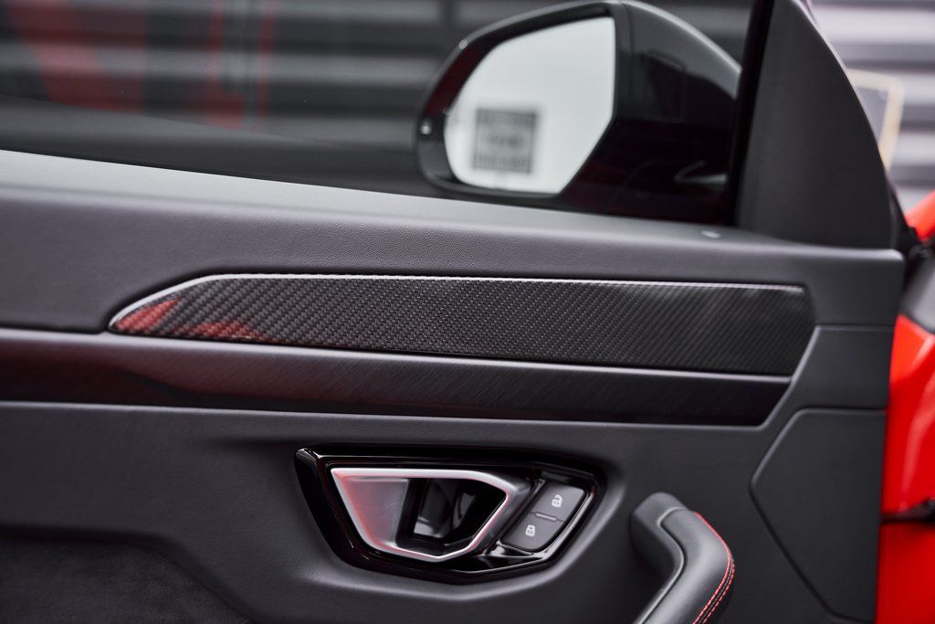 2021 Lamborghini Urus Base AWD