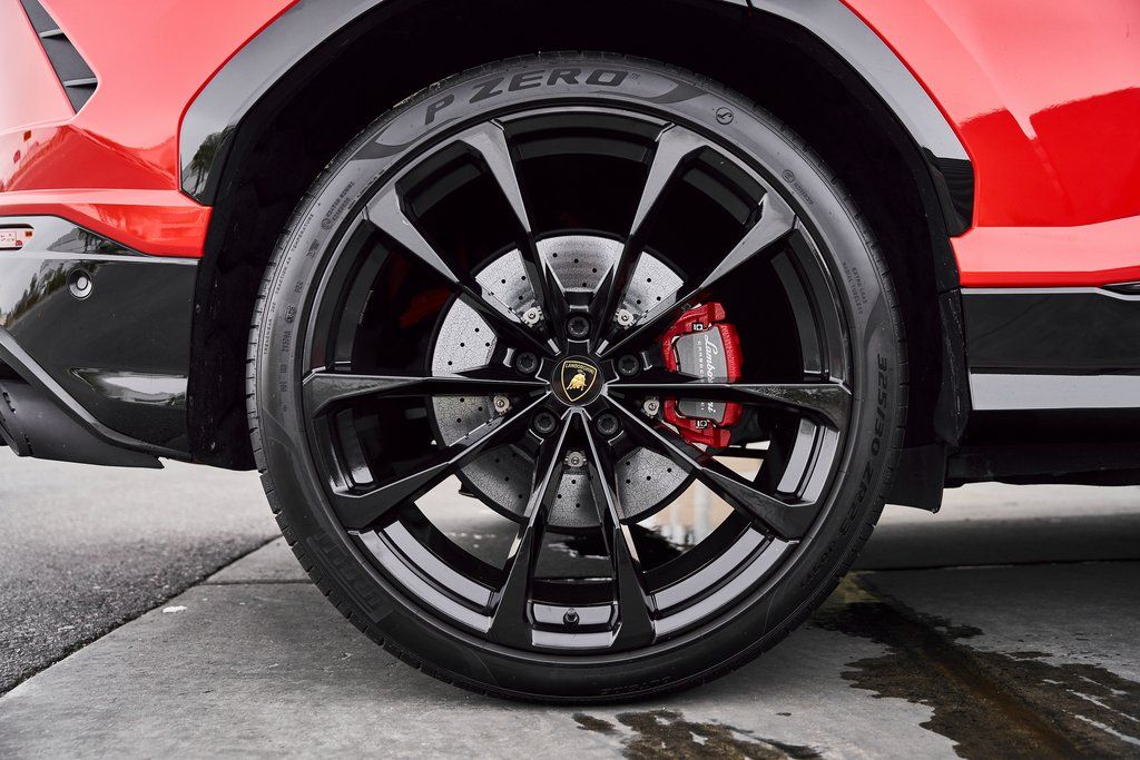 2021 Lamborghini Urus Base AWD