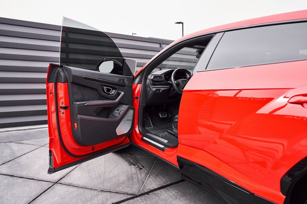 2021 Lamborghini Urus Base AWD