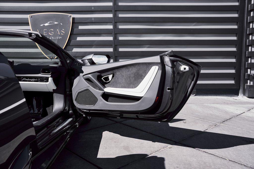 2024 Lamborghini Huracan EVO AWD