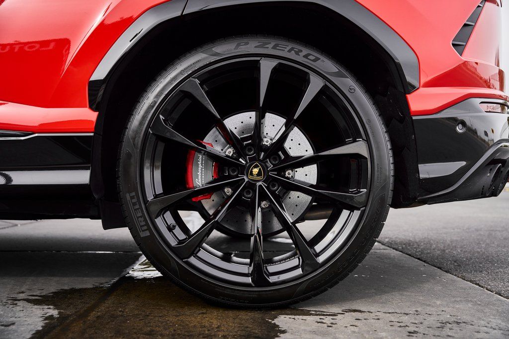 2021 Lamborghini Urus Base AWD