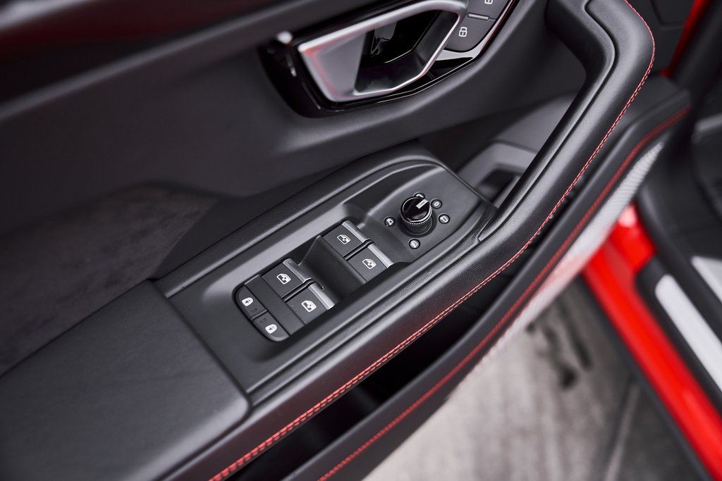 2021 Lamborghini Urus Base AWD