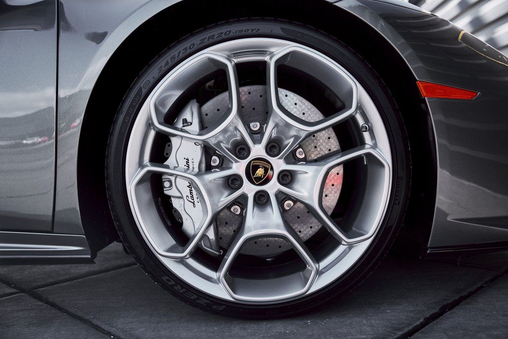 2024 Lamborghini Huracan EVO AWD