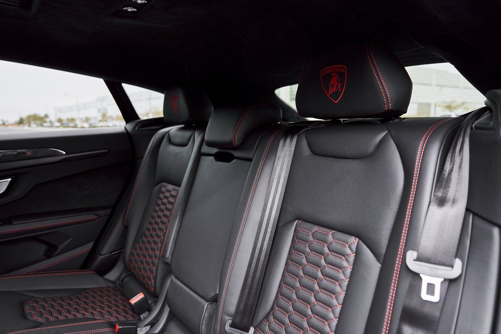 2021 Lamborghini Urus Base AWD