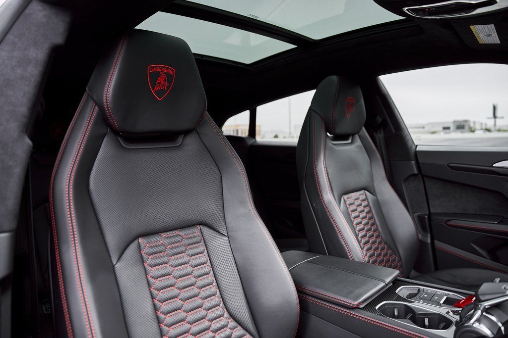 2021 Lamborghini Urus Base AWD