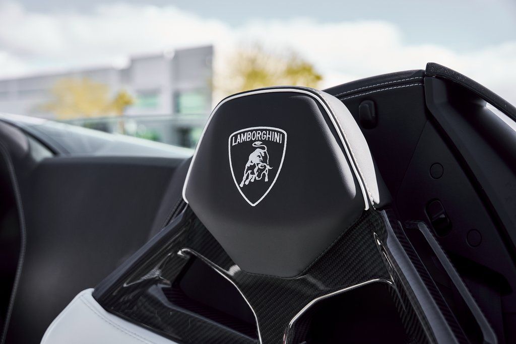 2024 Lamborghini Huracan EVO AWD