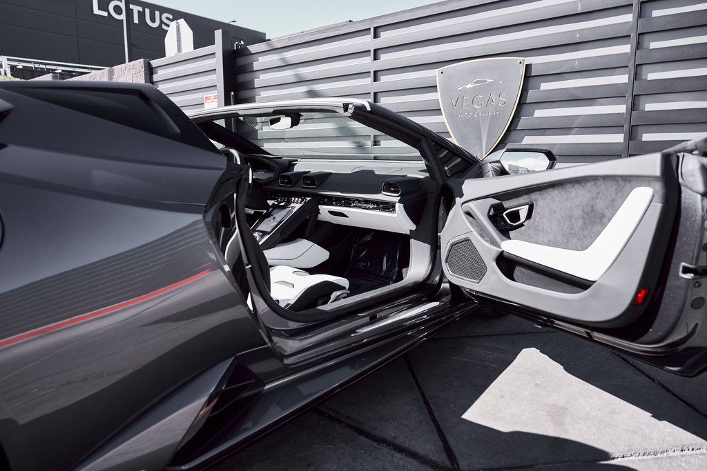 2024 Lamborghini Huracan EVO AWD