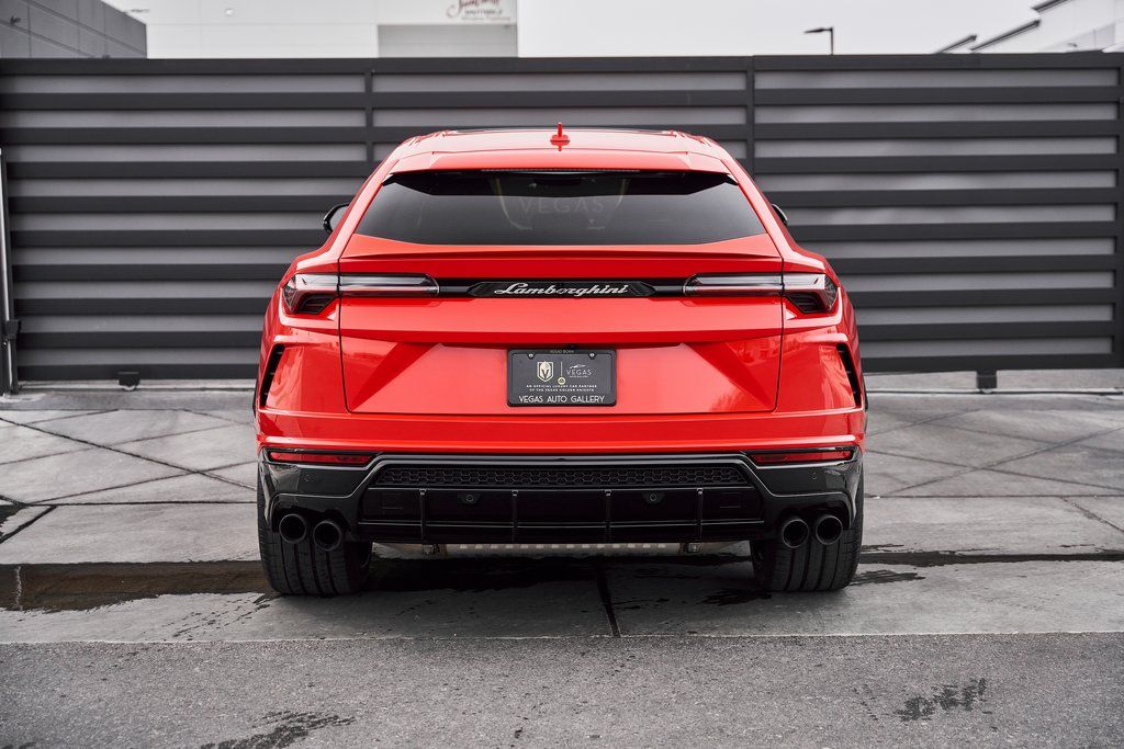 2021 Lamborghini Urus Base AWD