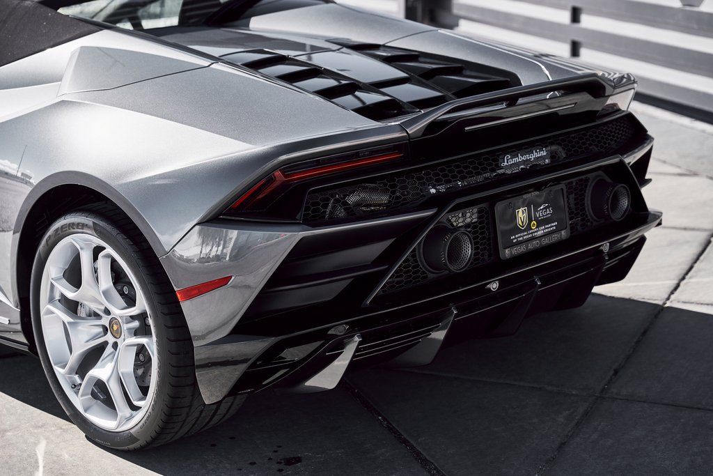 2024 Lamborghini Huracan EVO AWD