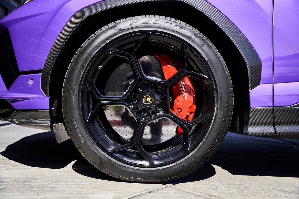 2024 Lamborghini Urus Performante AWD